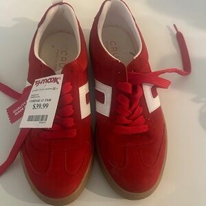 NWT Red and White Sneakers
CRUZA SIZE 8